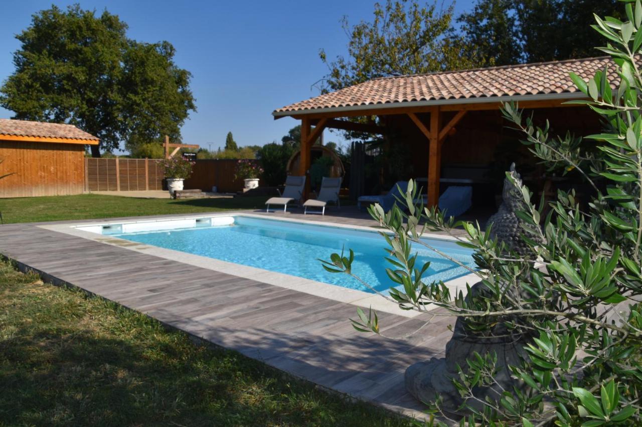 Le Refuge Des Epicuriens Villa Eymet Exterior photo